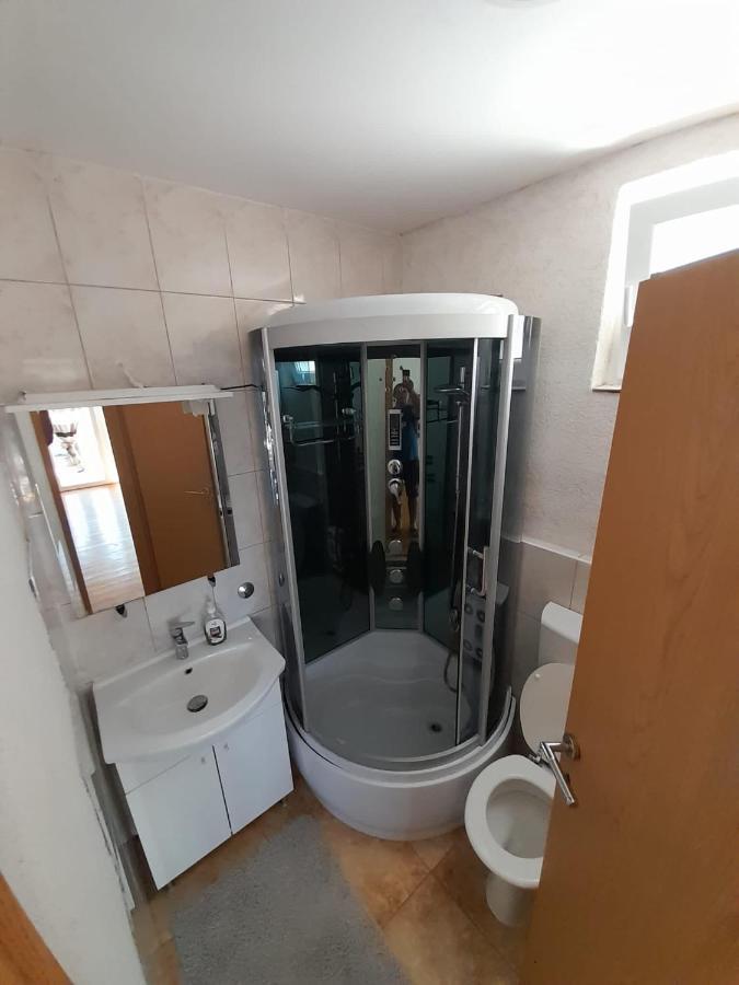 Apartments Tommi Dramalj Ngoại thất bức ảnh