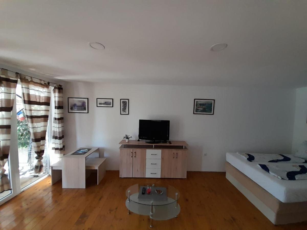 Apartments Tommi Dramalj Ngoại thất bức ảnh