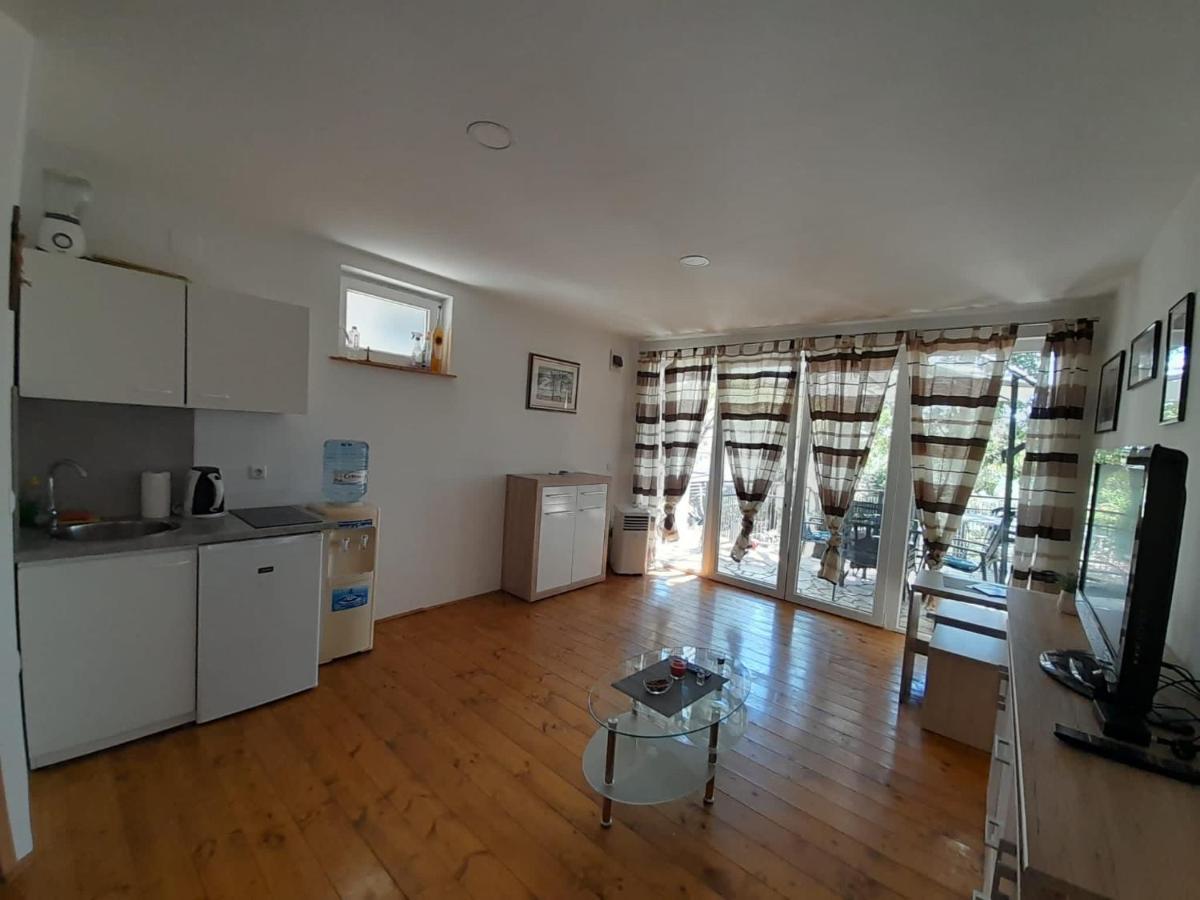 Apartments Tommi Dramalj Ngoại thất bức ảnh
