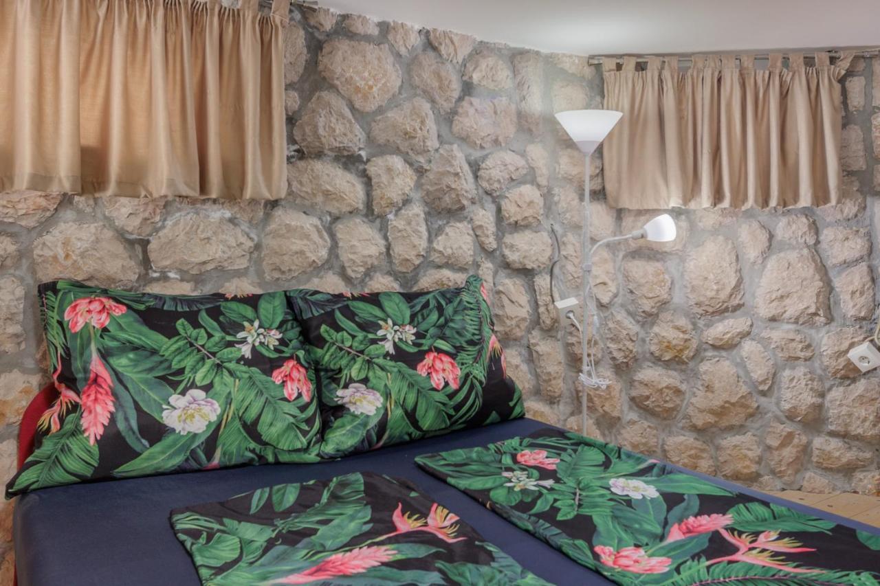 Apartments Tommi Dramalj Ngoại thất bức ảnh